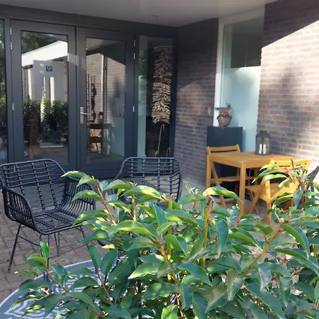 Galerie Maison D'art Bed & Breakfast *